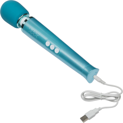 Le Wand Dive Submersible Rechargeable Vibrating Wand Massager