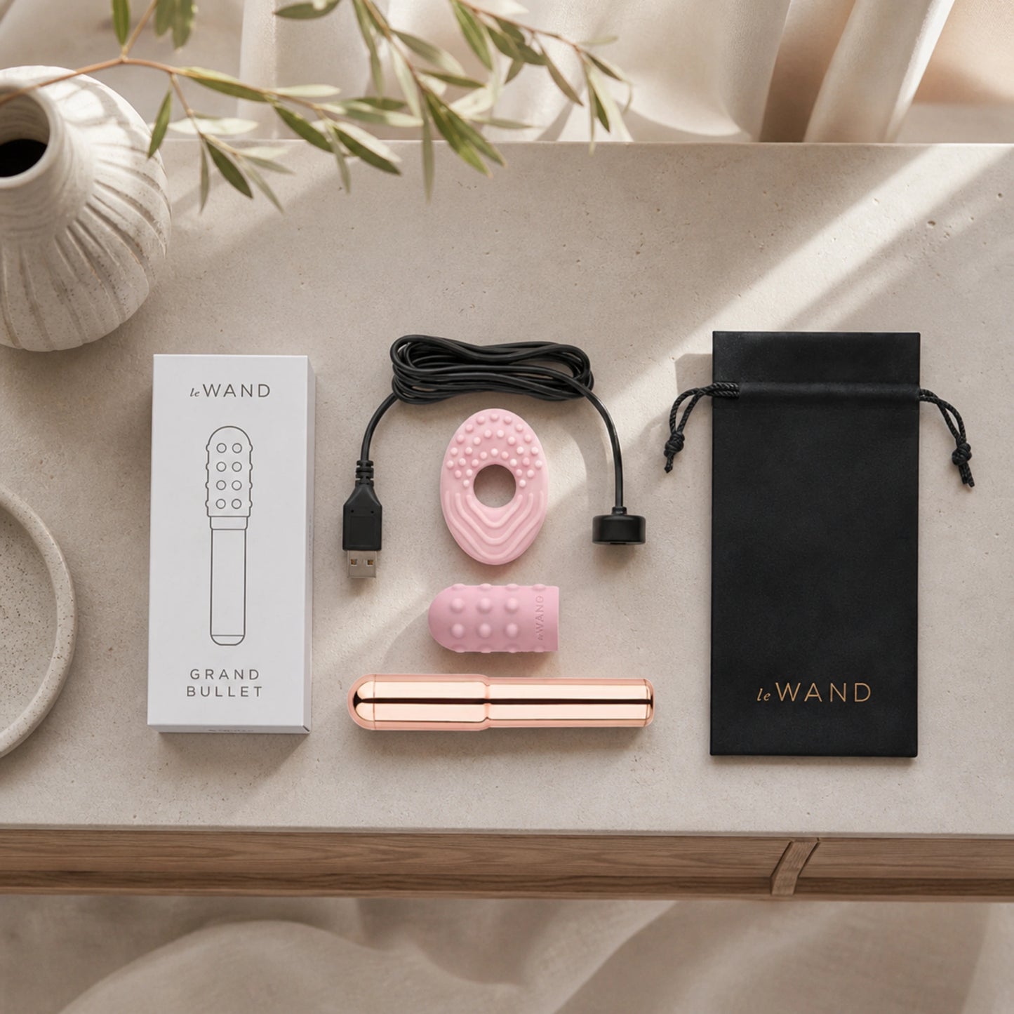 Le Wand Grand Bullet Rechargeable Silicone Vibrator