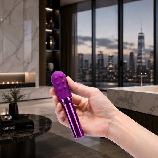 Le Wand Grand Bullet Rechargeable Silicone Vibrator