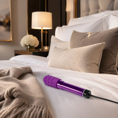 Le Wand Grand Bullet Rechargeable Silicone Vibrator