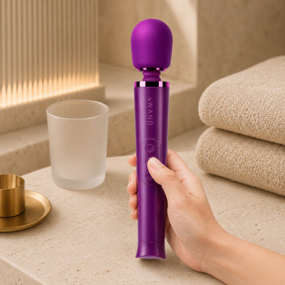 Le Wand Petite Rechargeable Silicone Vibrating Massager