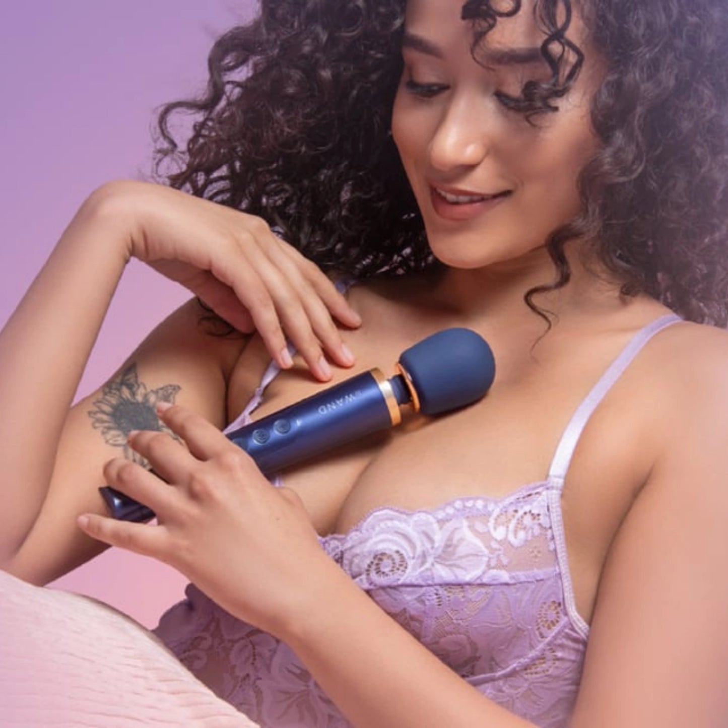 Le Wand Petite Rechargeable Silicone Vibrating Massager