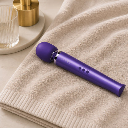 Le Wand Rechargeable Silicone Wand Massager