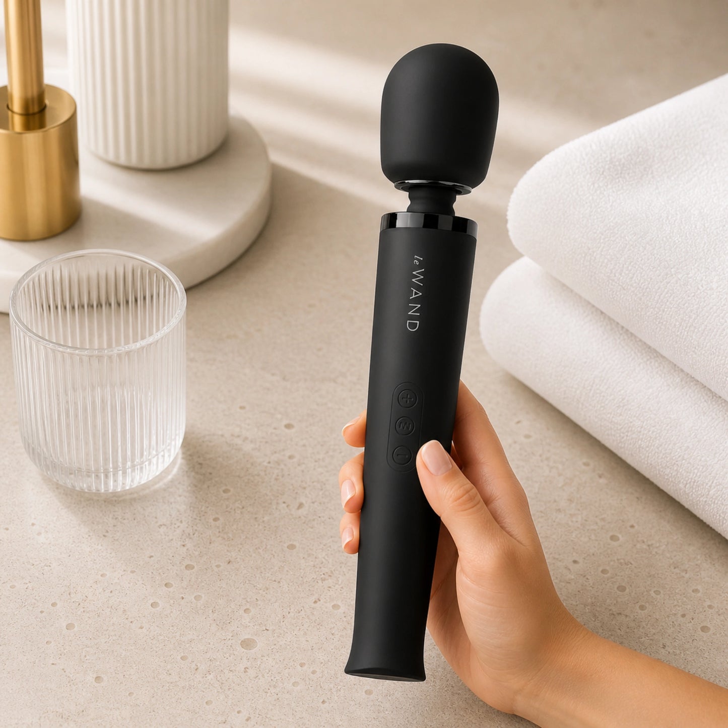 Le Wand Rechargeable Silicone Wand Massager