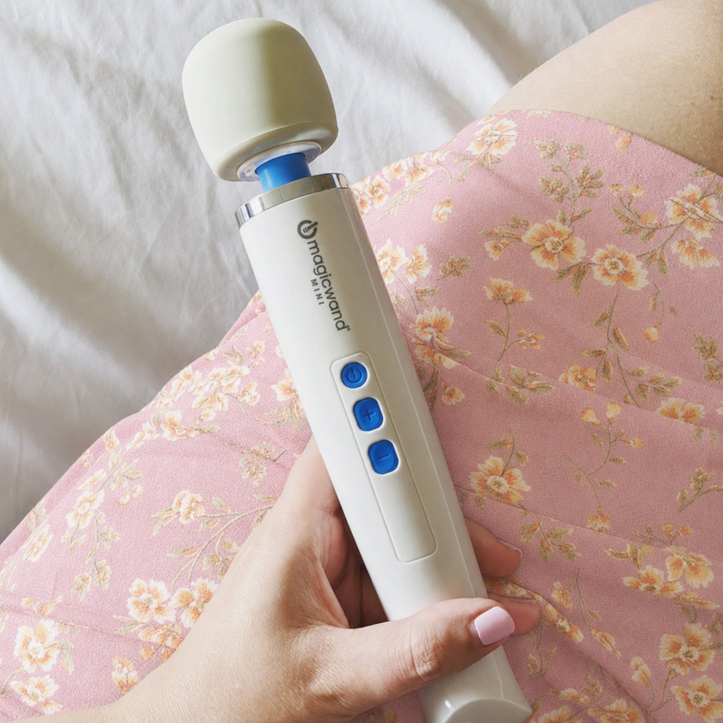 Magic Wand Mini HV-135 Rechargeable Silicone Multispeed Wand Massager Vibrator